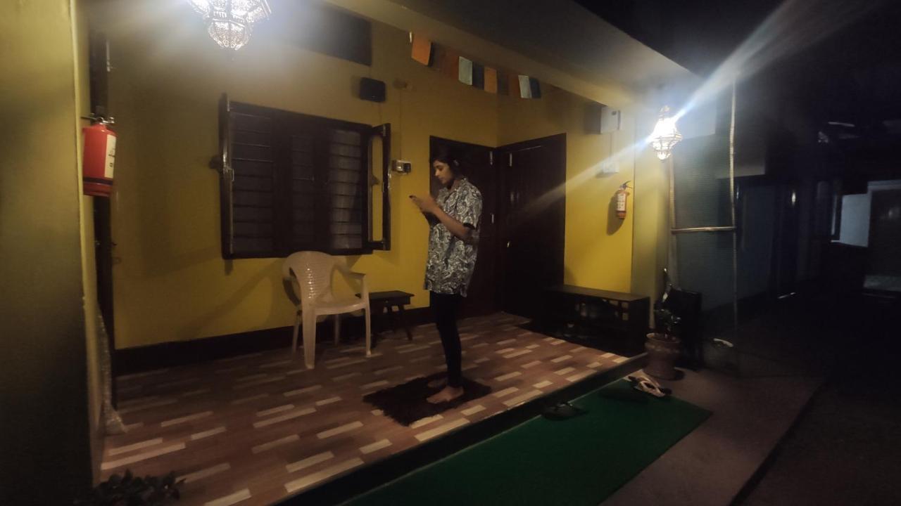 Stargaze Backpackers Hostel Guwahati Exterior foto